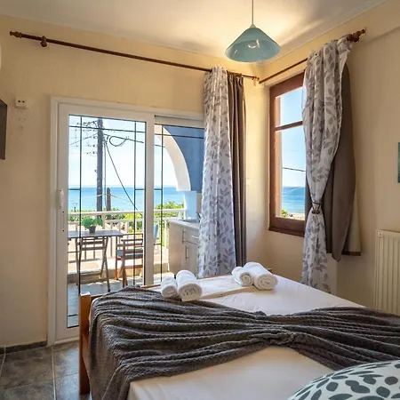 To Kyma Del Mar Psakoudia