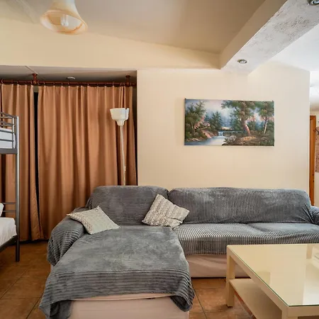 To Kyma Del Mar * פסאקודיה